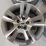 Roue en aluminium usagée Ford Silver / Dimensions : 17x7 / Boulons : 5x114.3mm