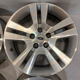 Roue en aluminium usagée Ford Silver / Dimensions : 17x7 / Boulons : 5x114.3mm